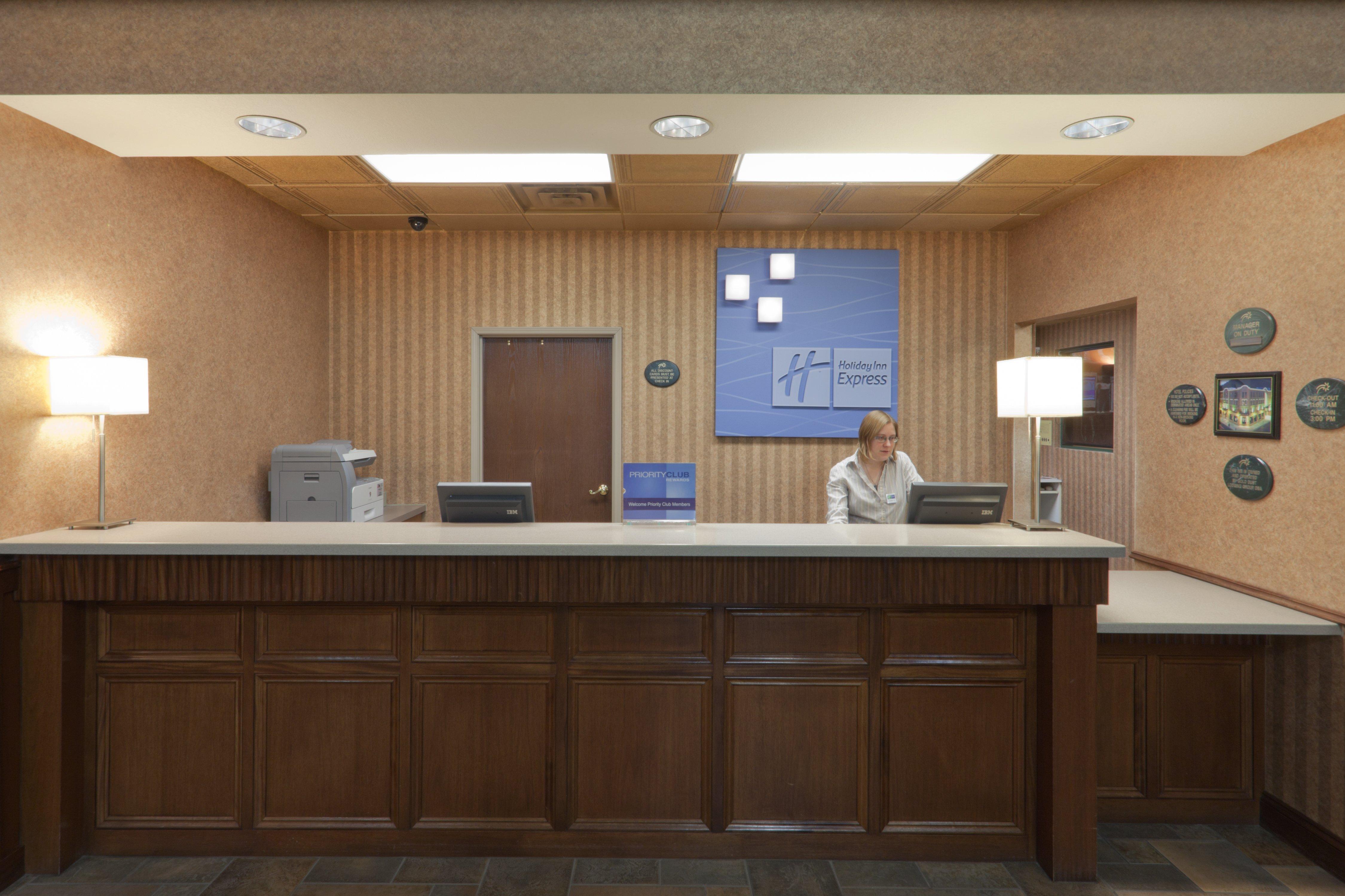 Holiday Inn Express Hotel & Suites Deadwood-Gold Dust Casino, An Ihg Hotel Ngoại thất bức ảnh