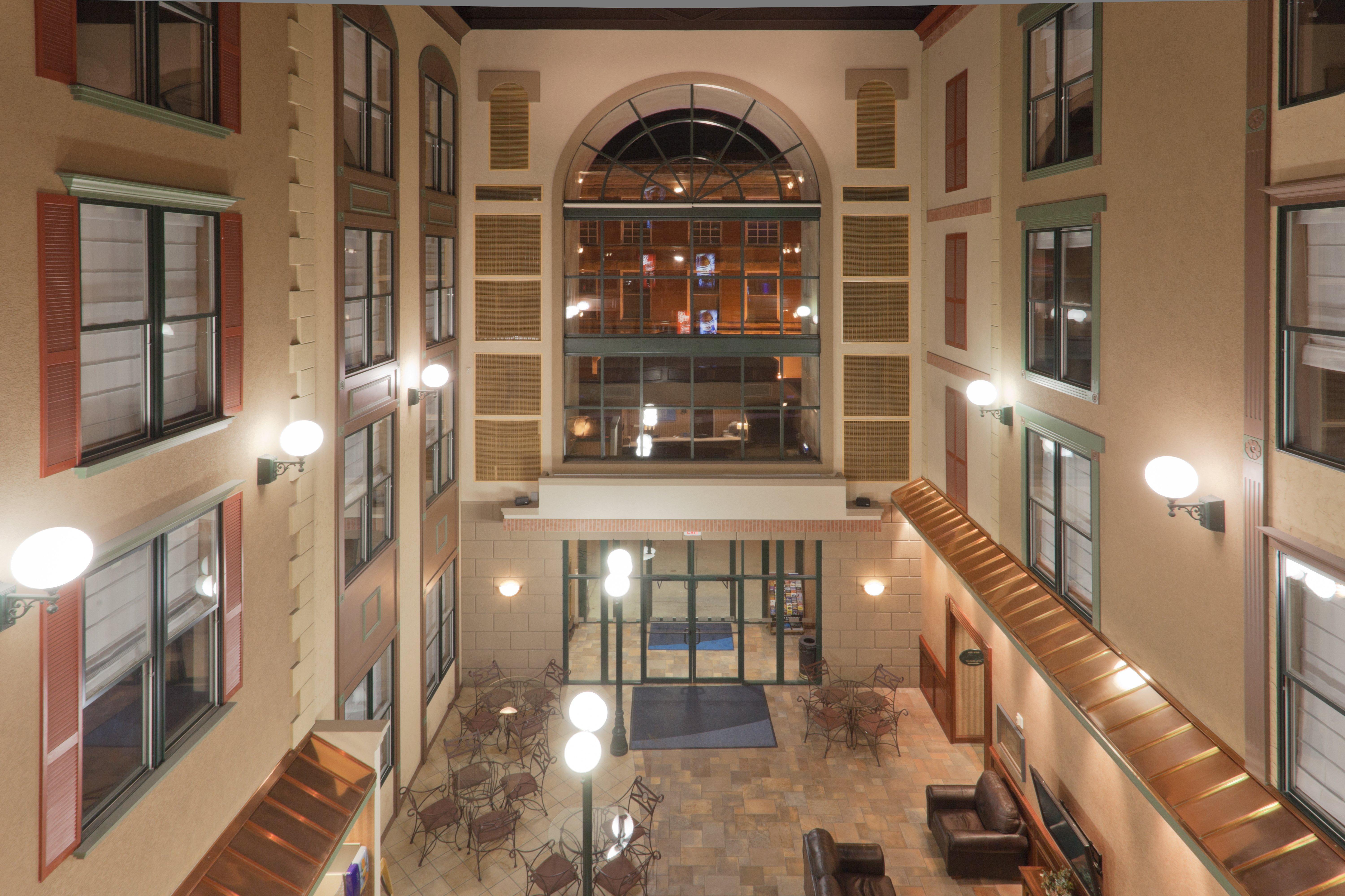 Holiday Inn Express Hotel & Suites Deadwood-Gold Dust Casino, An Ihg Hotel Ngoại thất bức ảnh