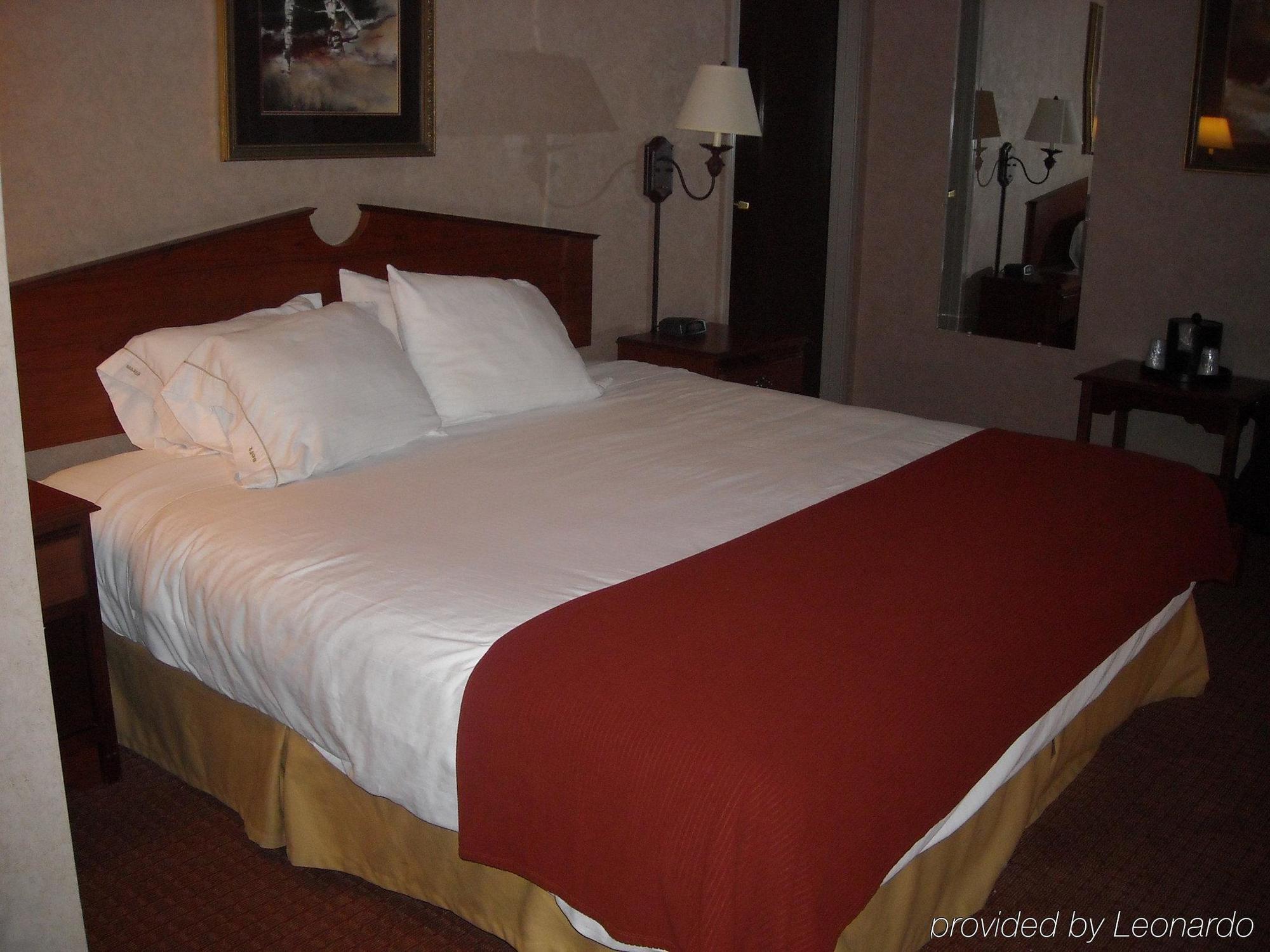Holiday Inn Express Hotel & Suites Deadwood-Gold Dust Casino, An Ihg Hotel Phòng bức ảnh