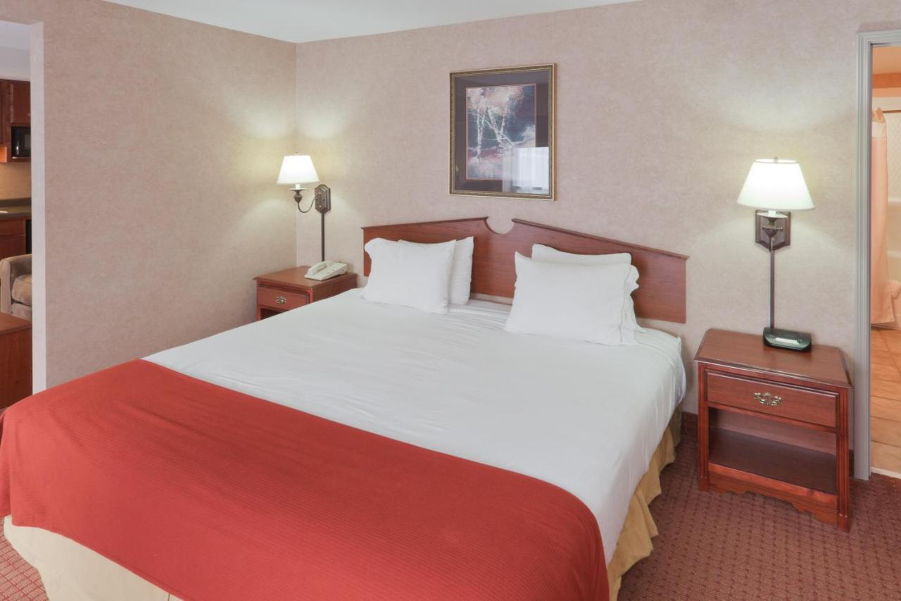 Holiday Inn Express Hotel & Suites Deadwood-Gold Dust Casino, An Ihg Hotel Phòng bức ảnh